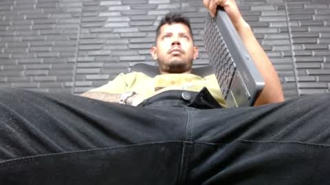 Michael Daviss online show from January 17, 2025, 6:33 pm