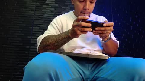 Michael Daviss online show from March 10, 2025, 2:26 pm