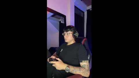 Snapshot of michael_kendall0 chatting on December 6, 2024, 10:19 pm michael independent model online show from December 6, 2024, 10:19 pm