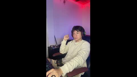 Snapshot of michael_kendall0 chatting on January 24, 2025, 8:43 pm michael independent model online show from January 24, 2025, 8:43 pm