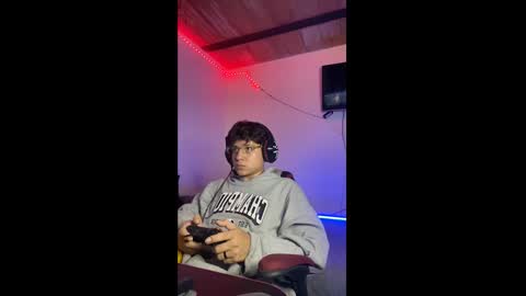 Snapshot of michael_kendall0 chatting on February 3, 2025, 10:54 pm michael independent model online show from February 3, 2025, 10:54 pm