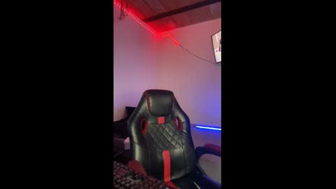 Snapshot of michael_kendall0 chatting on February 23, 2025, 9:59 pm michael independent model online show from February 23, 2025, 9:59 pm