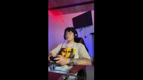 Snapshot of michael_kendall0 chatting on February 24, 2025, 11:41 pm michael independent model online show from February 24, 2025, 11:41 pm