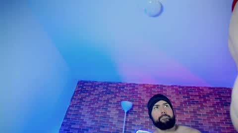 MICHAEL online show from October 17, 2025, 9:17 pm