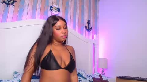 Snapshot of michaelacox chatting on January 19, 2025, 12:06 pm Michel online show from January 19, 2025, 12:06 pm