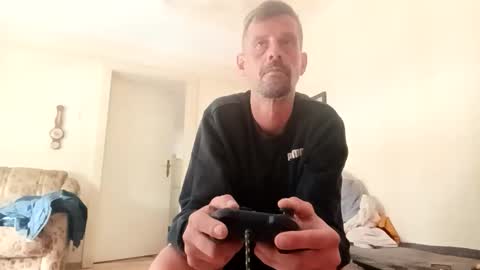 Snapshot of michaelbaum77 chatting on June 9, 2026, 12:39 pm Michael online show from June 9, 2026, 12:39 pm