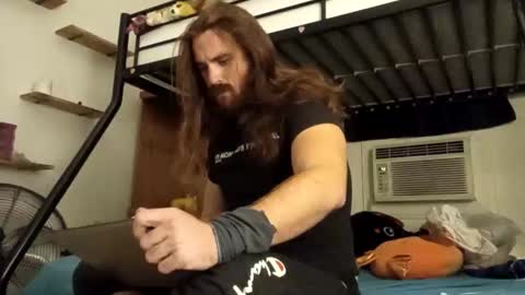 Snapshot of michaeljp1234 chatting on November 9, 2025, 9:40 am Hairy Toppins 4U online show from November 9, 2025, 9:40 am