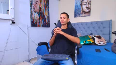 michaell_bellk_ online show from September 8, 2025, 7:02 pm