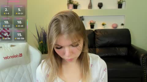 michafox online show from April 1, 2026, 1:41 pm