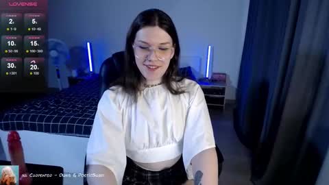 Snapshot of micheledoll chatting on October 15, 2025, 1:44 pm MicheleDoll online show from October 15, 2025, 1:44 pm