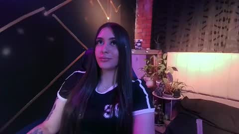 Snapshot of michell_h chatting on July 16, 2026, 3:45 am Nani online show from July 16, 2026, 3:45 am