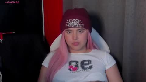 michell_petty01 online show from January 30, 2025, 6:00 pm
