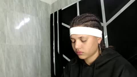 michell_rs online show from January 25, 2025, 7:38 am
