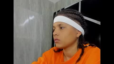 michell_rs online show from January 27, 2025, 3:58 am
