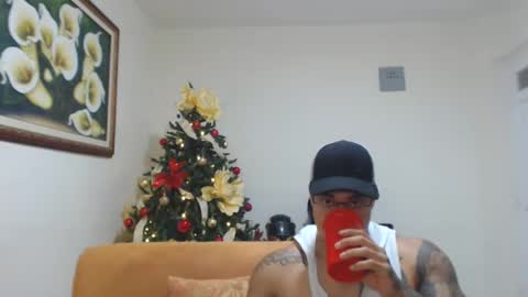 michelle_allen0104 online show from December 3, 2024, 8:27 am