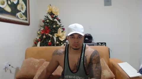 michelle_allen0104 online show from December 5, 2024, 9:06 am