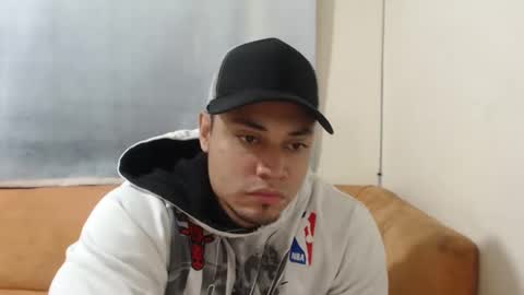 michelle_allen0104 online show from January 22, 2025, 10:18 am