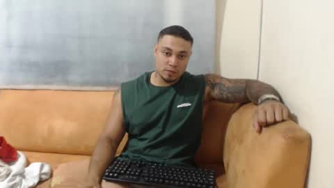 michelle_allen0104 online show from February 1, 2025, 3:52 am