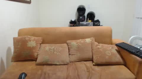 michelle_allen0104 online show from February 26, 2025, 5:31 am