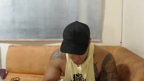 michelle_allen0104 online show from September 11, 2025, 4:12 am