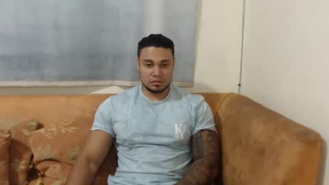 michelle_allen0104 online show from October 20, 2025, 5:08 am