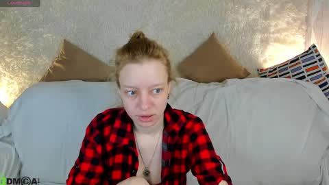michelle_blond online show from April 6, 2026, 12:52 am