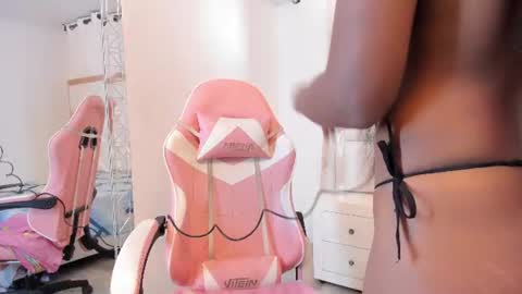 michelleblair1 online show from June 10, 2026, 1:21 pm
