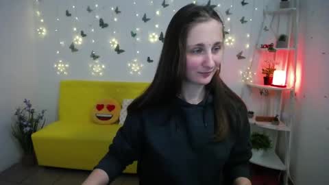 Snapshot of michellee11 chatting on April 23, 2026, 12:29 pm Michel online show from April 23, 2026, 12:29 pm
