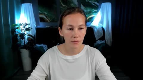 Snapshot of michelleortis chatting on November 9, 2025, 12:09 am MichelleOrtis online show from November 9, 2025, 12:09 am