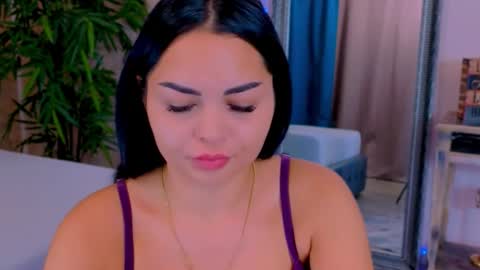 michellereys online show from October 13, 2025, 5:57 pm