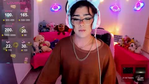   online show from October 16, 2025, 5:47 pm