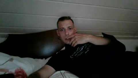 michelozz086 online show from July 17, 2026, 2:02 pm