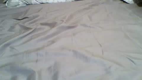 michelpop84 online show from October 28, 2025, 9:50 pm