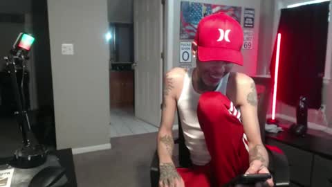 Snapshot of michigan9000 chatting on November 1, 2025, 6:43 pm michigan9000 online show from November 1, 2025, 6:43 pm