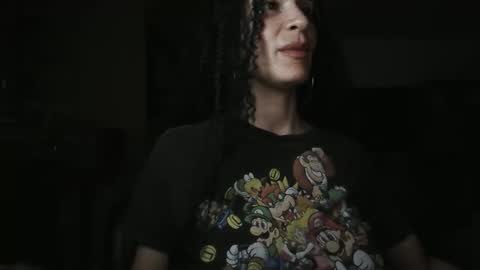 Snapshot of micielo87 chatting on March 16, 2026, 7:23 am Skye online show from March 16, 2026, 7:23 am