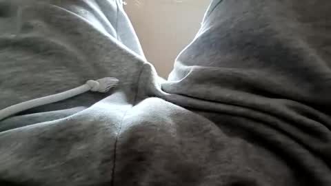 Snapshot of mickeymik3 chatting on February 1, 2026, 10:36 am Mickey online show from February 1, 2026, 10:36 am