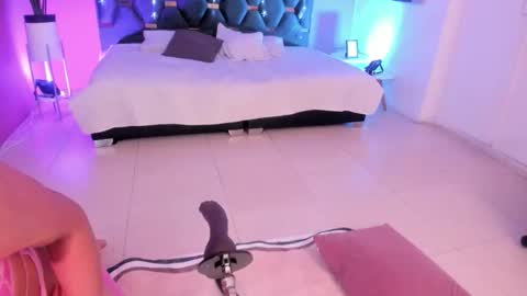 Snapshot of micki__ chatting on February 3, 2026, 11:15 am Micki online show from February 3, 2026, 11:15 am