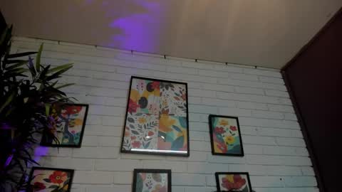 Snapshot of micki__ chatting on February 16, 2026, 11:17 am Micki online show from February 16, 2026, 11:17 am