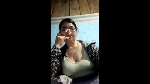 Miky online show from April 23, 2026, 4:53 pm