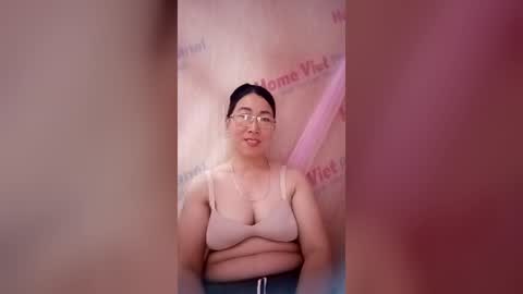 Snapshot of mickye00 chatting on July 1, 2026, 2:13 am Miky online show from July 1, 2026, 2:13 am