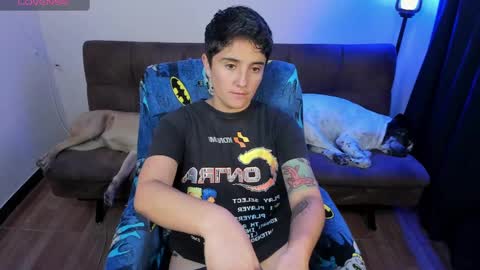 Snapshot of midnight07_ chatting on January 16, 2025, 6:35 am Blue online show from January 16, 2025, 6:35 am