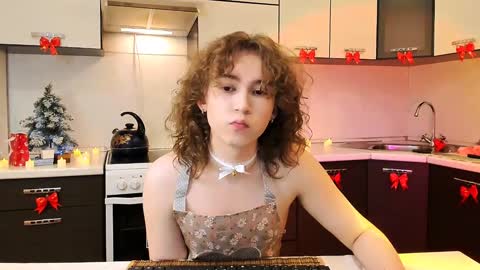 Max online show from December 25, 2024, 1:19 pm