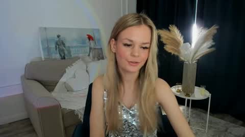 midnighteaura online show from May 28, 2026, 5:05 am