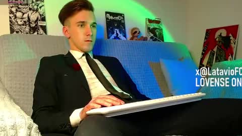 Snapshot of midnighter__ chatting on May 4, 2026, 8:27 pm Alexey or just Alex online show from May 4, 2026, 8:27 pm