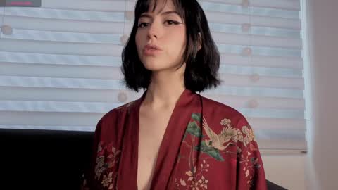 midori__san online show from January 19, 2026, 4:22 pm