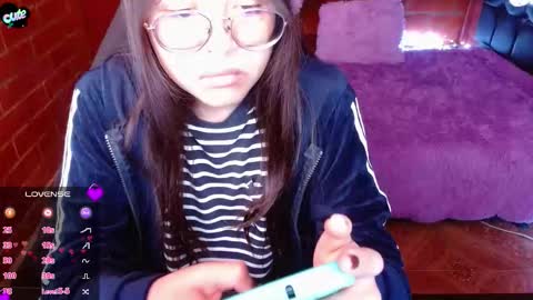 Midori 7u7 online show from March 28, 2026, 2:38 pm