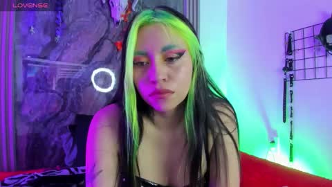 midory_ online show from September 14, 2025, 3:16 am