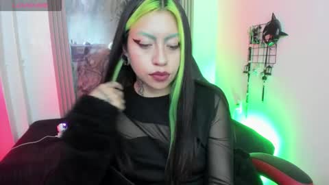 midory_ online show from October 17, 2025, 3:20 am