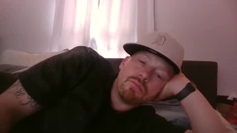 midtownhustler online show from September 28, 2025, 4:01 pm