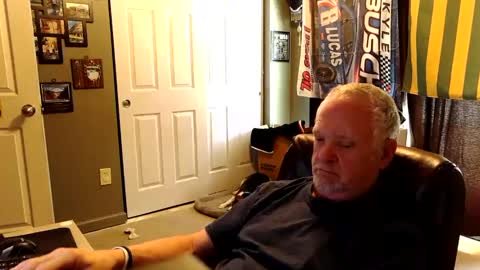 midwestdad09 online show from September 20, 2025, 4:41 pm